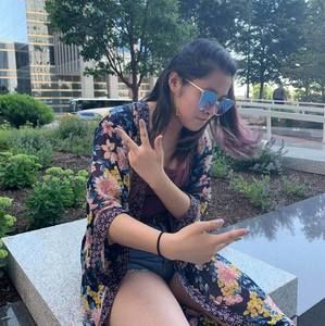 Meet your Posher, Lucy